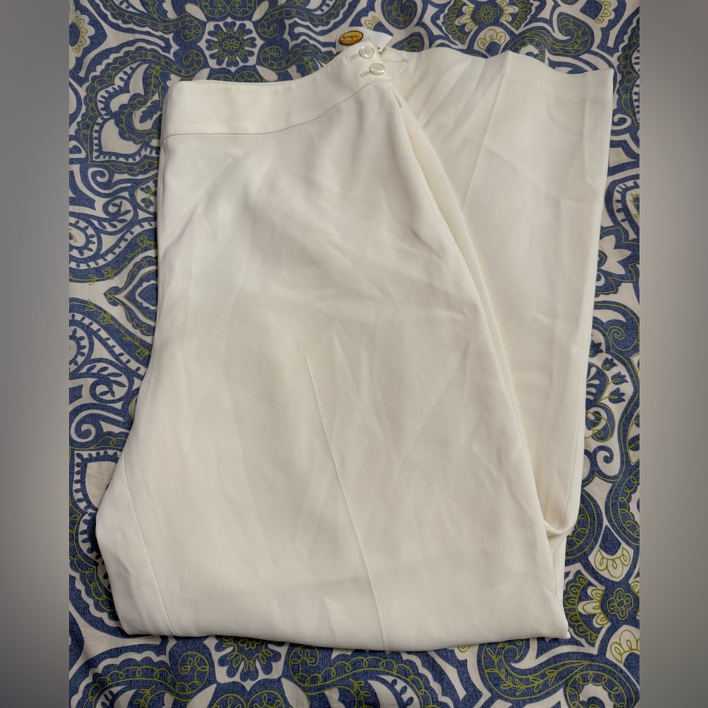 Talbots Women’s Cream/Off White Dress Pants - Size 18